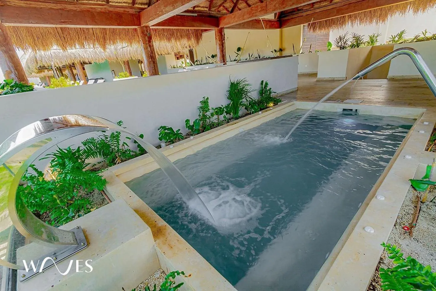 2 Rec. | Roof C/Infinity Pool + Jacuzzi | Amplio Apartment Tulum 0*,  Mexico