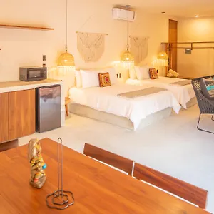 Nuee Hotel & Beach Club Hotel