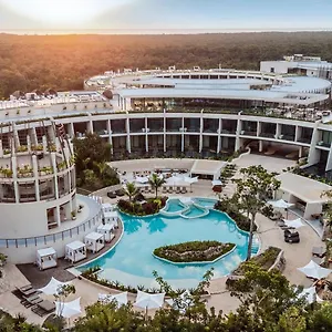 Secrets & Club (adults Only) Resort